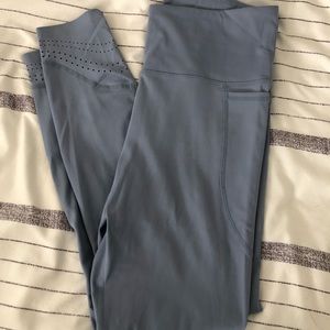 Joy Lab 7/8 leggings with fun design at bottom!